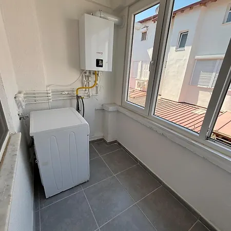 Otto * كوشاداسيه